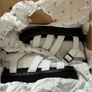 dr marten's blair hydro leather sandals (worn once)